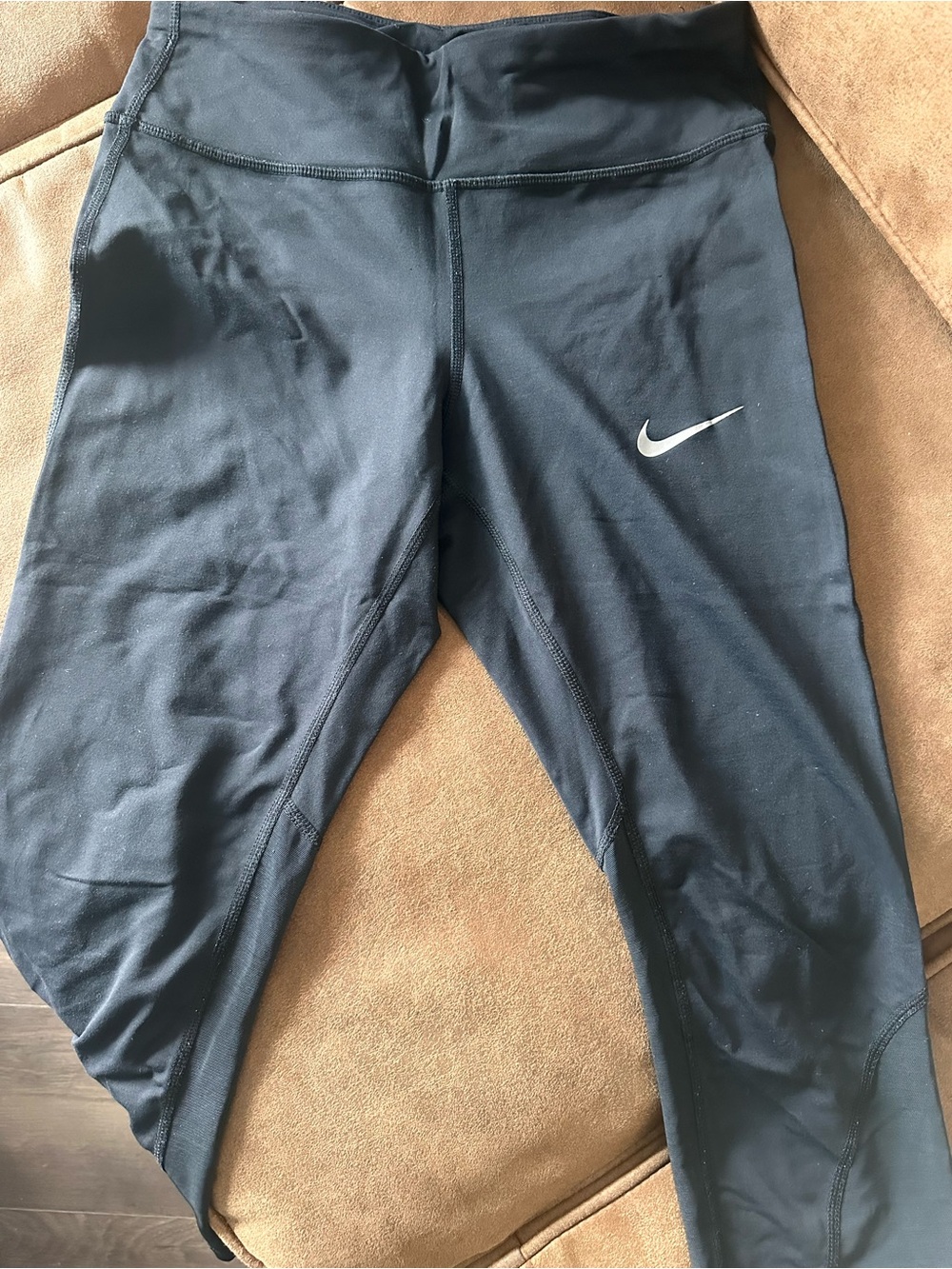 Nike Capri Dri-fit Leggings with Mesh detail